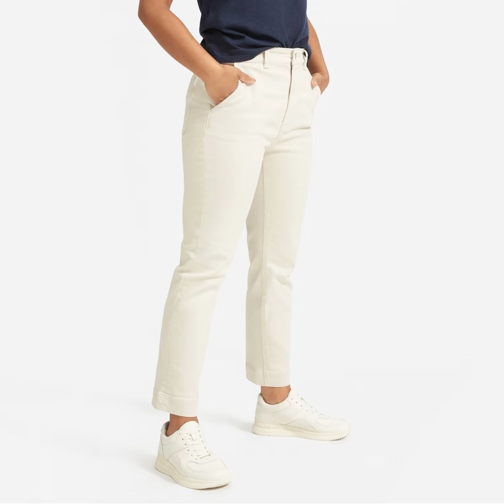 EVERLANE Slim Leg Crop Trouser in Sandstone